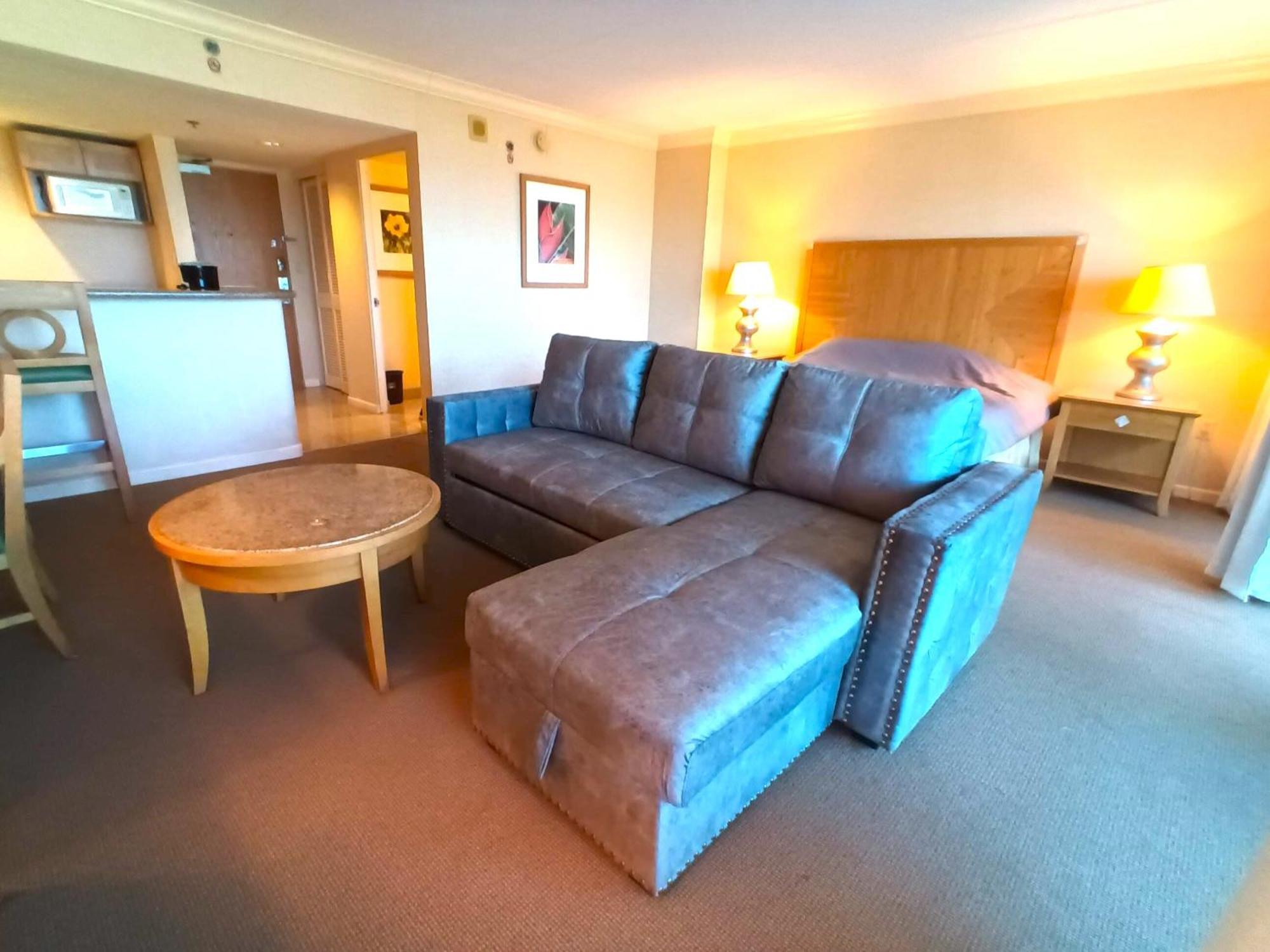 Ilikai Apt 302 - Spacious Studio With Stunning Ocean & Harbor Views Honolulu Exterior photo
